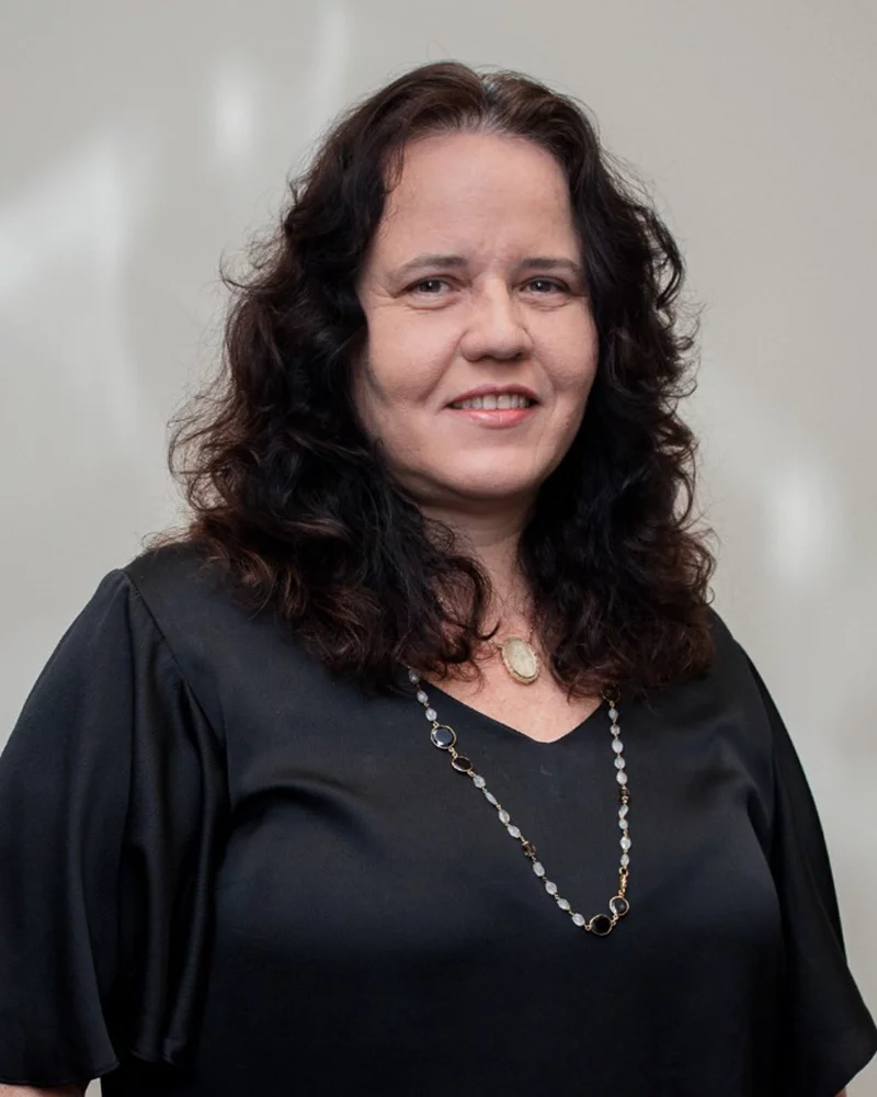 Profa. Dra. Silvana Sá de Carvalho, Pró-Reitora de Pesquisa e Pós-Graduação